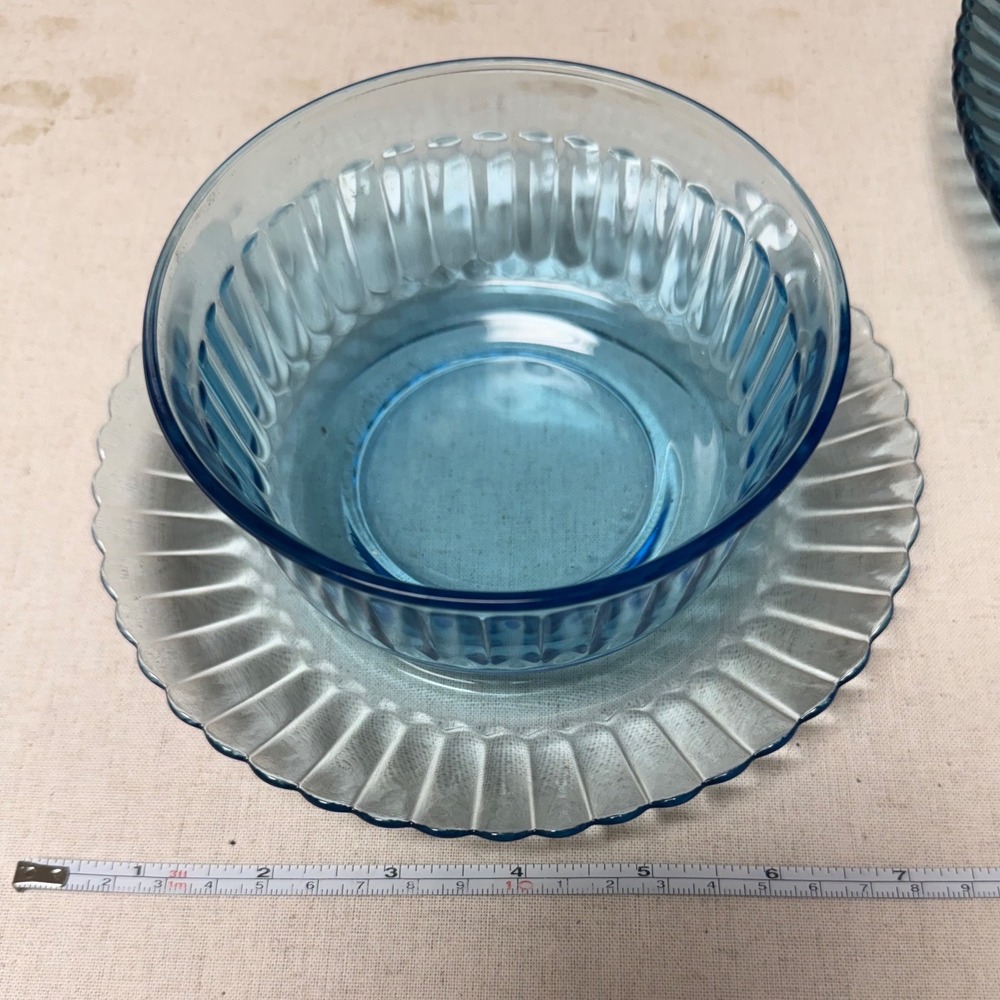 Arcoroc France Blue Glass Ribbed Dinnerware Set 4pc Plates Bowl Vintage - Picture 3 of 5